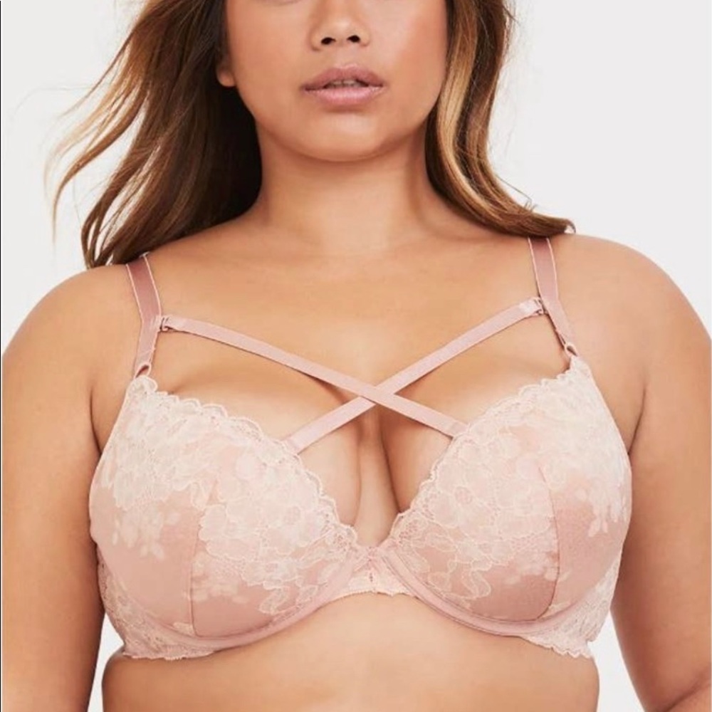 NWT Torrid bra 42B